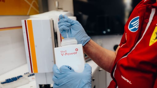 Shell engineer analyzing V-Power fuel sample